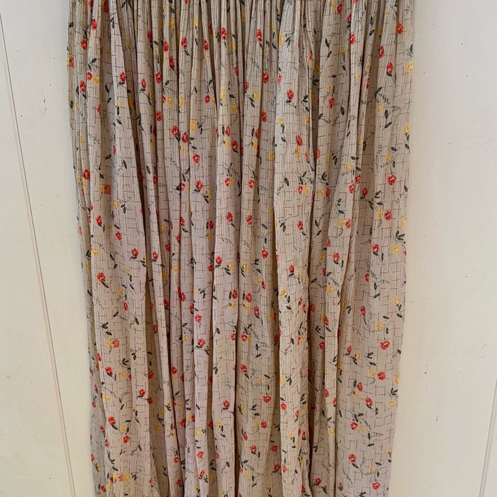 Vintage Floral Print Pleated Women's Maxi Skirt Size Petite Small Erika&Co